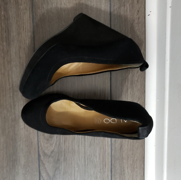 Aldo Black Suede Wedges - Picture 3 of 4